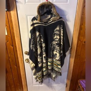 Hooded Wolf Chief Pattern Poncho Cape w/ Faux Fur Trim Southwest West Western